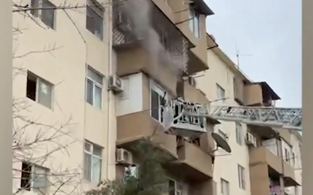 Gəncədə yaşayış binasında yanğın oldu